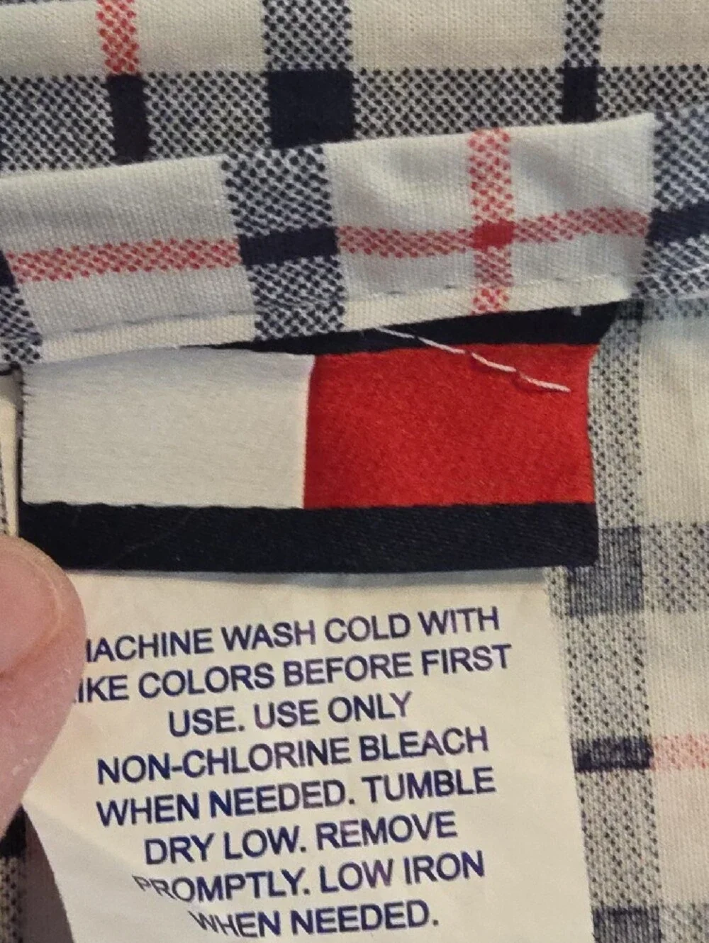 Tommy Hilfiger Navy & Red Checked Classic Plaid Cotton Twin Flat Sheet